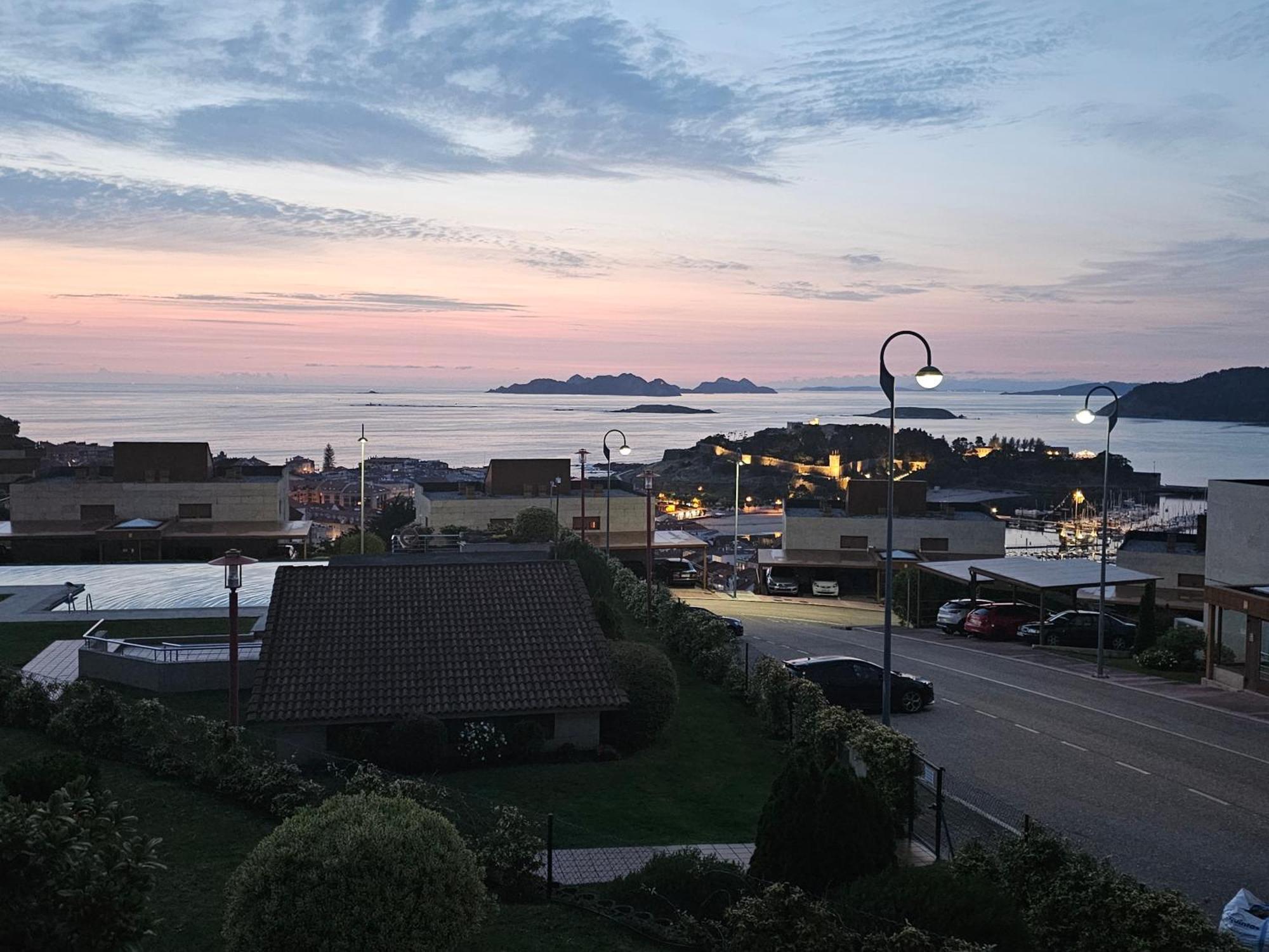 Vistas Magnificas Islas Atlanticas Baiona Esterno foto